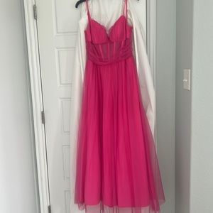 Morgan & Co Sweetheart Neck Corset Tulle Gown Hot Pink Size 5